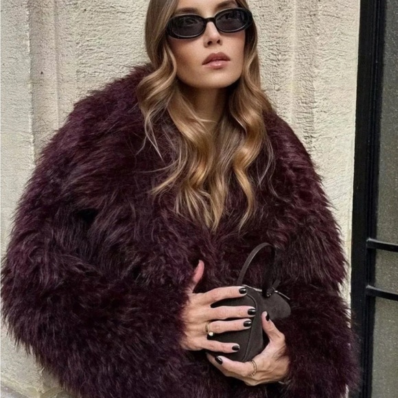 Zara FAUX FUR SHORT COAT - Picture 4 of 9